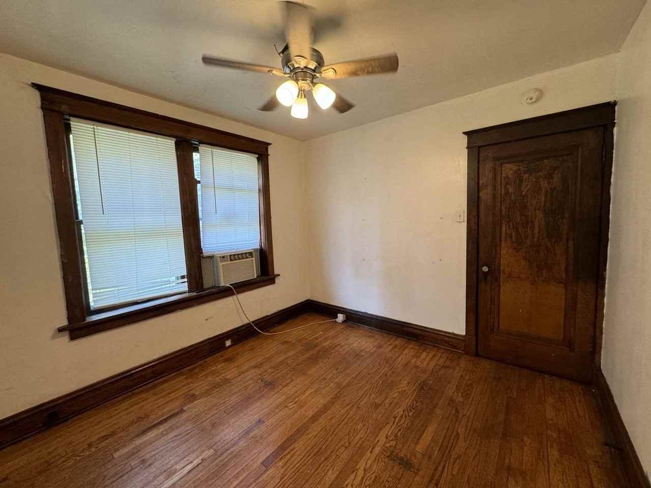 5741 Floy Ave - Photo 7 of 15
