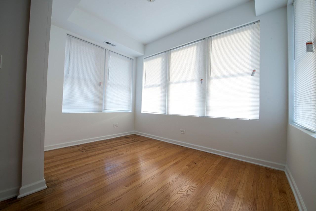 7240 S Yates - Photo 5 of 20
