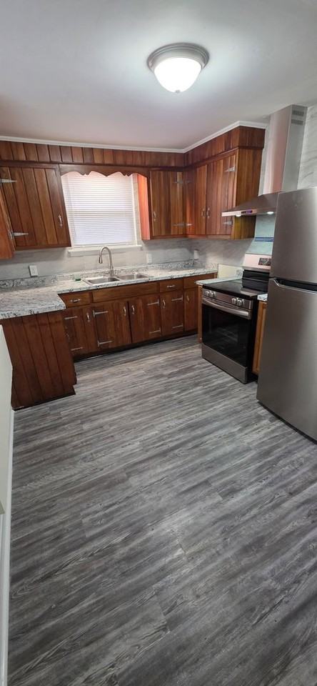 913 Old Edgefield Rd - Photo 3 of 12