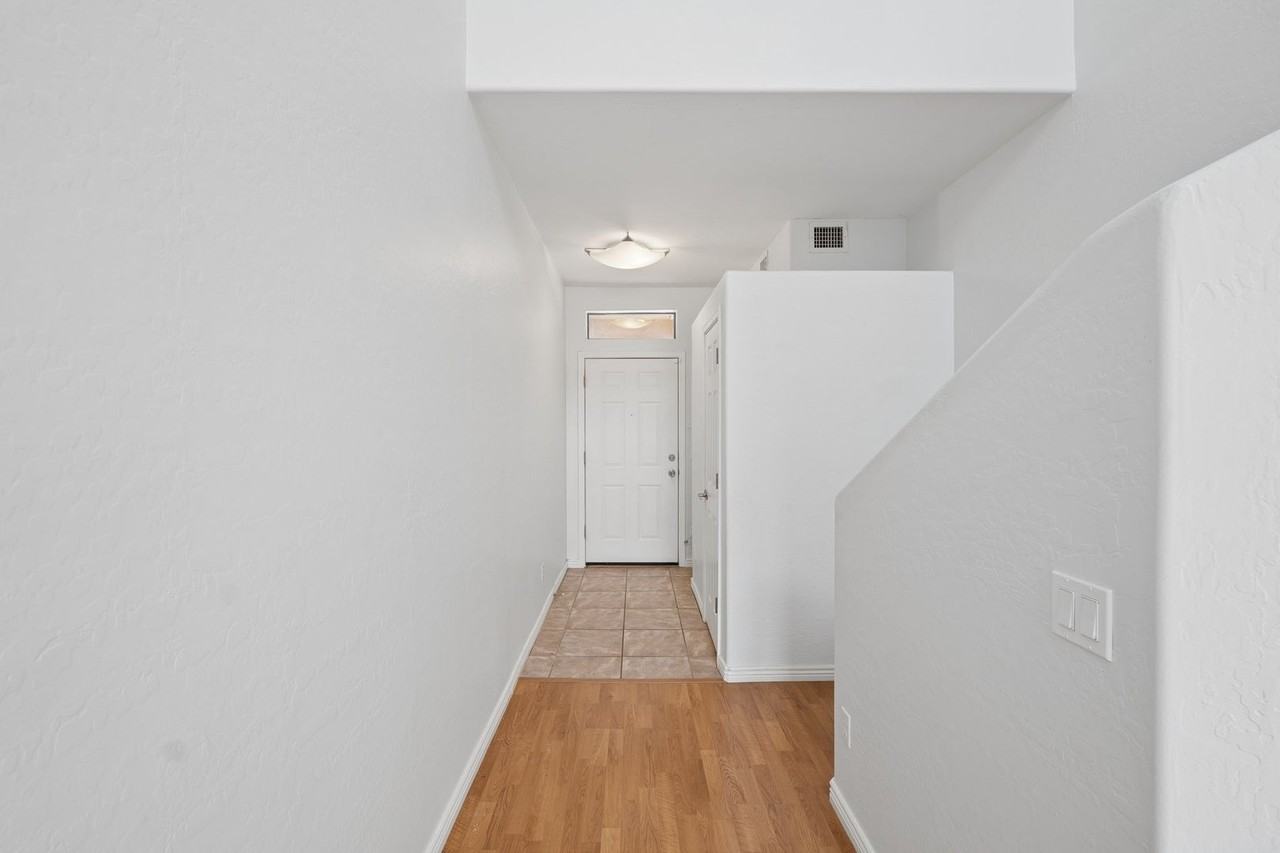 13636 N 21st Pl #1 - Photo 7 of 37