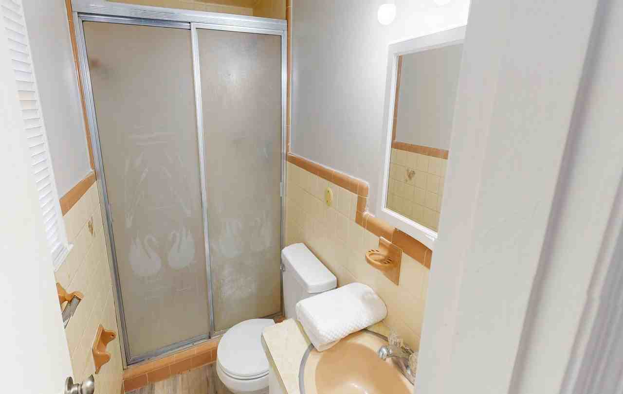 2716 Forsyth Ln - Photo 7 of 21