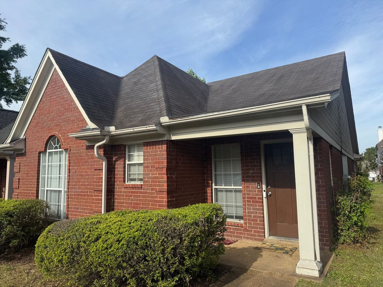 615 Ashley Glen Cir - Photo 2 of 5