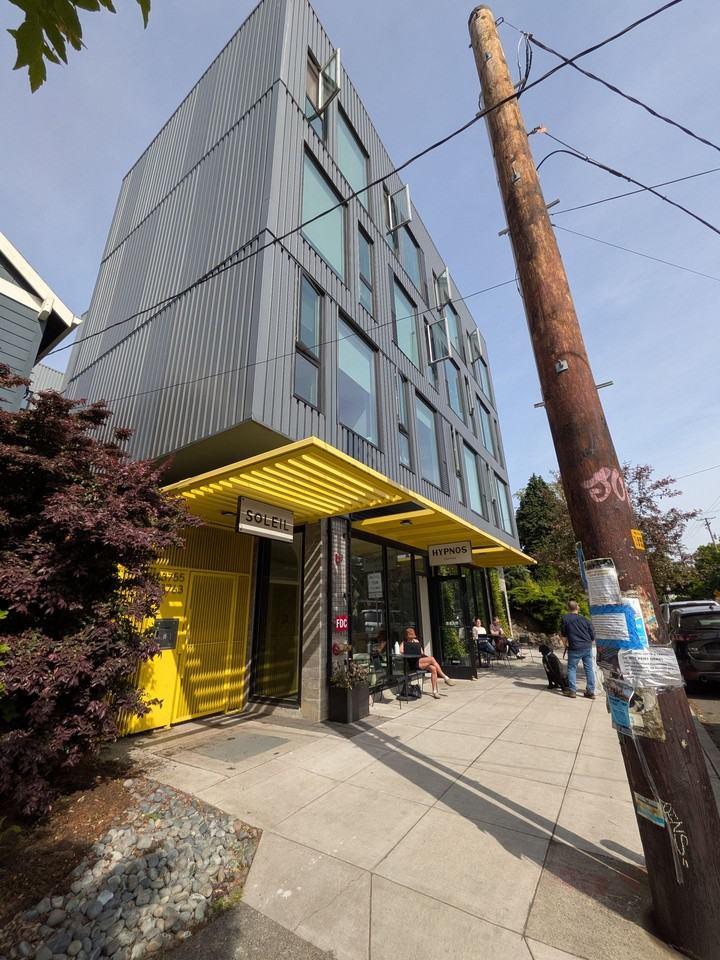 Soleil Apartments - Photo 4 of 8