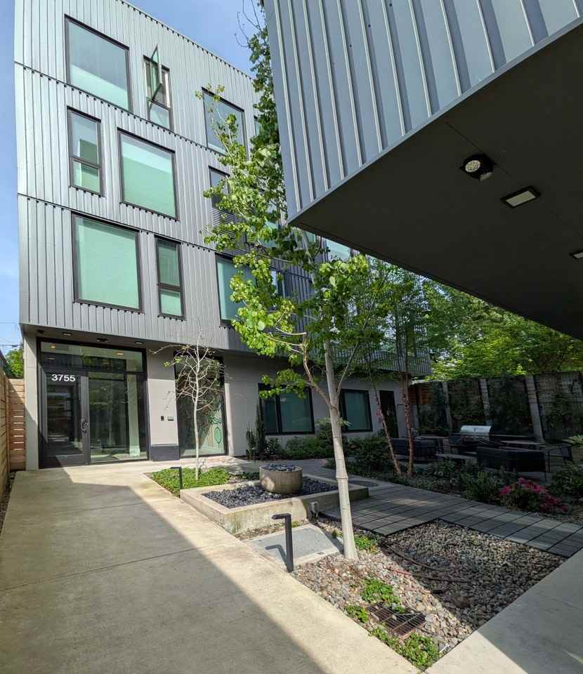 Soleil Apartments - Photo 5 of 8