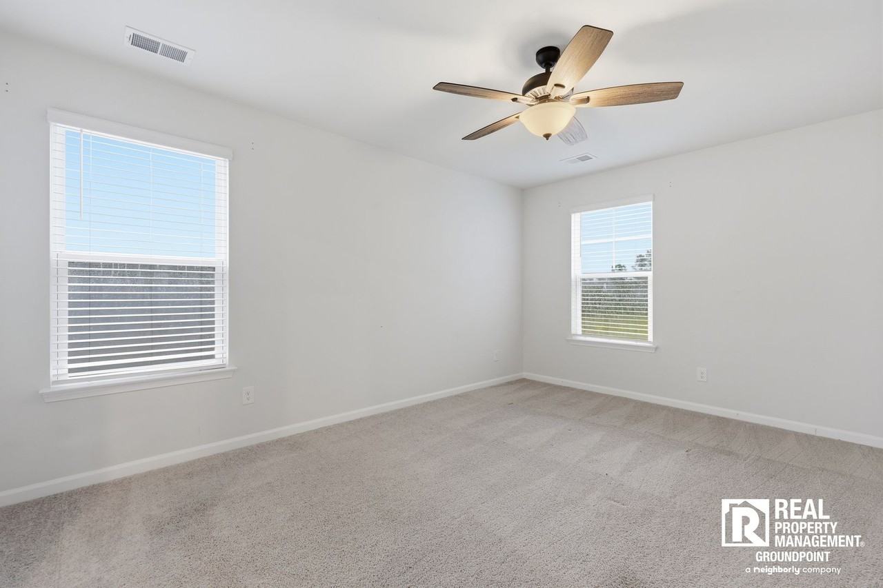345 Lake Ridge Blvd - Photo 5 of 21