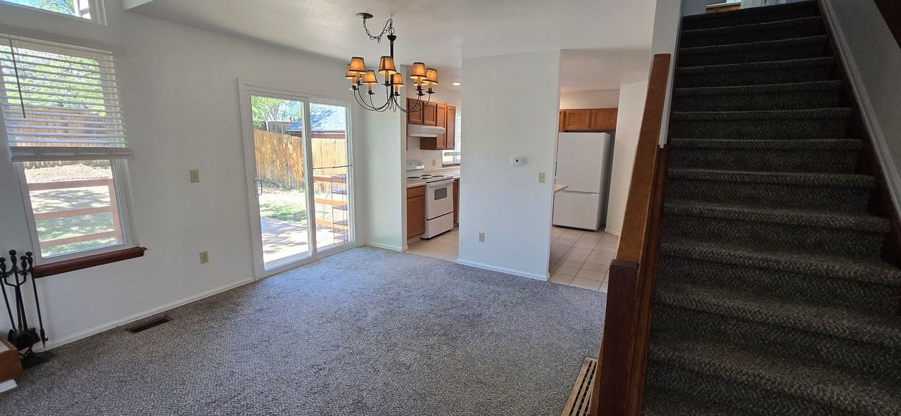 317 Grouse Ct - Photo 5 of 27