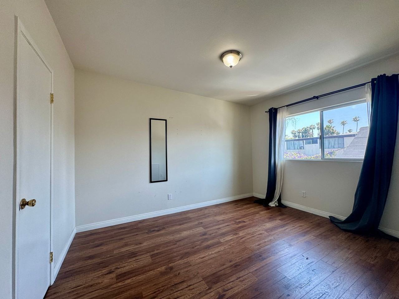 540 N Madison Ave #4 - Photo 6 of 9