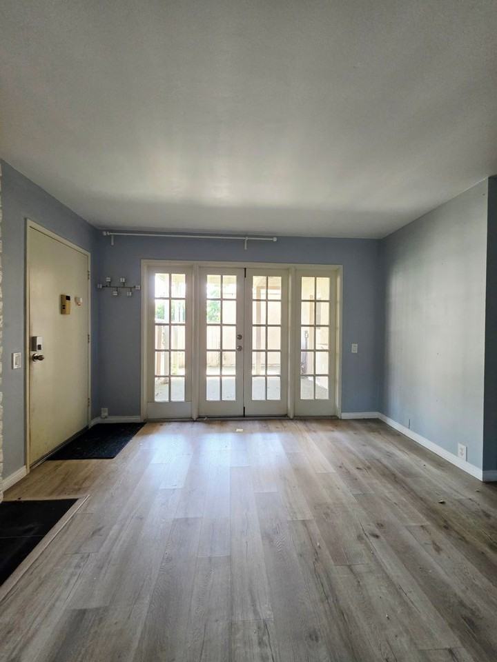 3918 Via Tranquilo - Photo 2 of 15