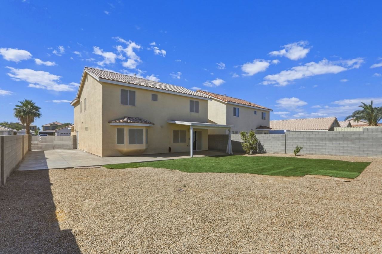 724 Picasso Picture Ct - Photo 5 of 40
