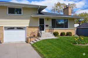 featured image of 602 E 73rd St