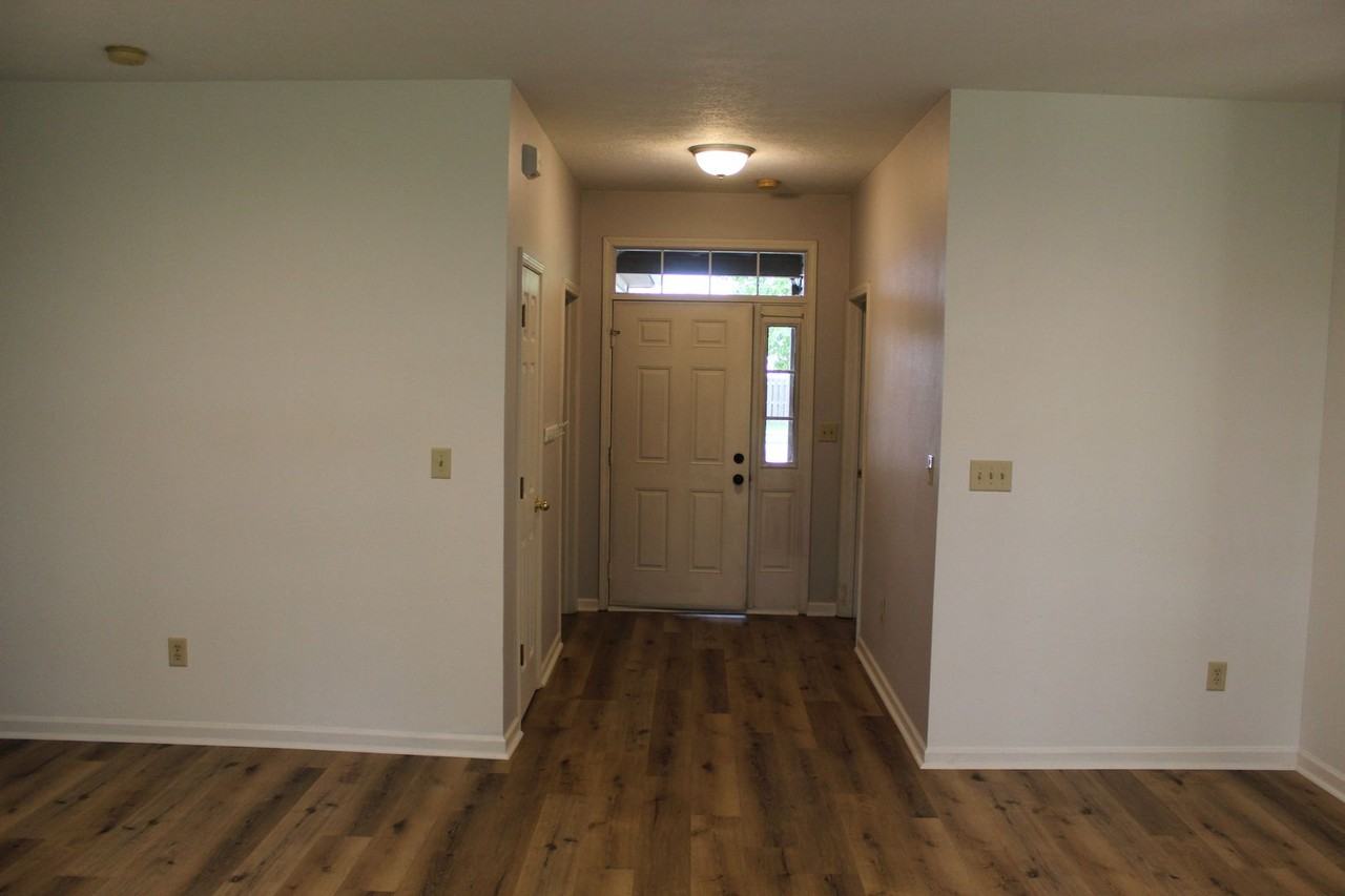 868 Flying Sun Dr - Photo 6 of 19