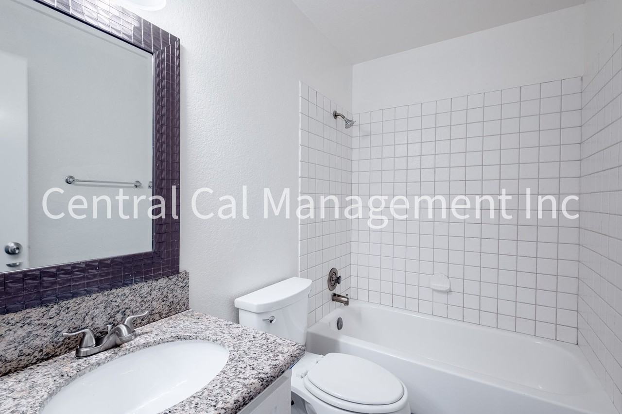 9904 Cimarron Trails Dr - Photo 6 of 17