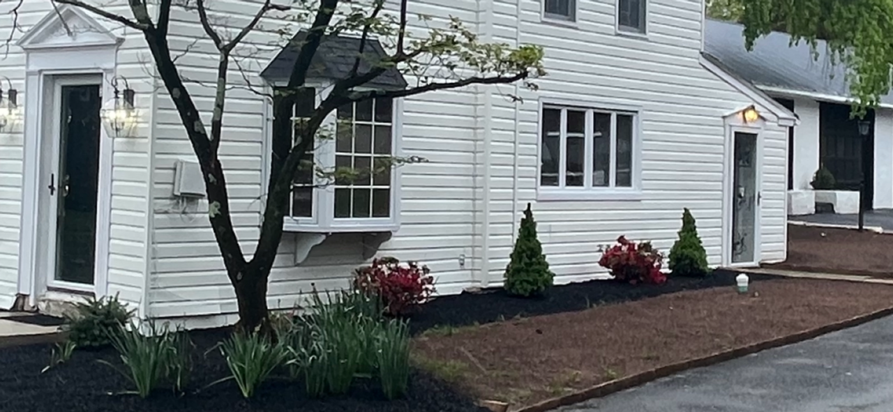 1425 N Line St - Photo 7 of 25
