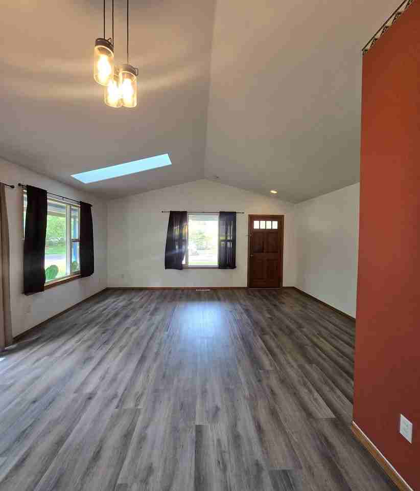1306 Mcclellan St - Photo 6 of 22