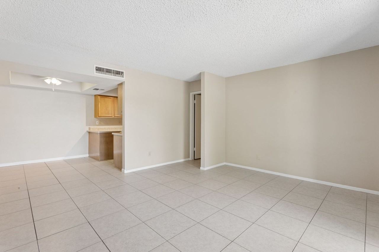 4444 E Paradise Village Pkwy N #129 - Photo 5 of 22