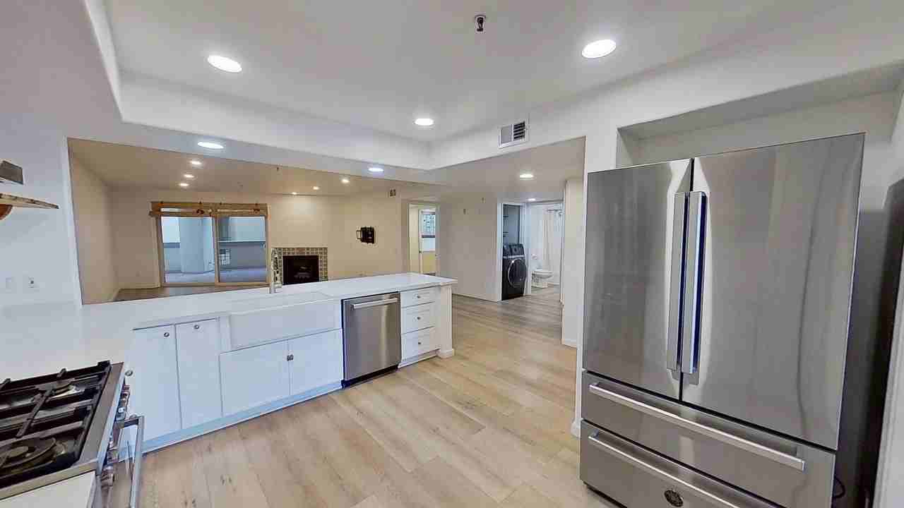 200 Pacific Coast Hwy #216 - Photo 6 of 27