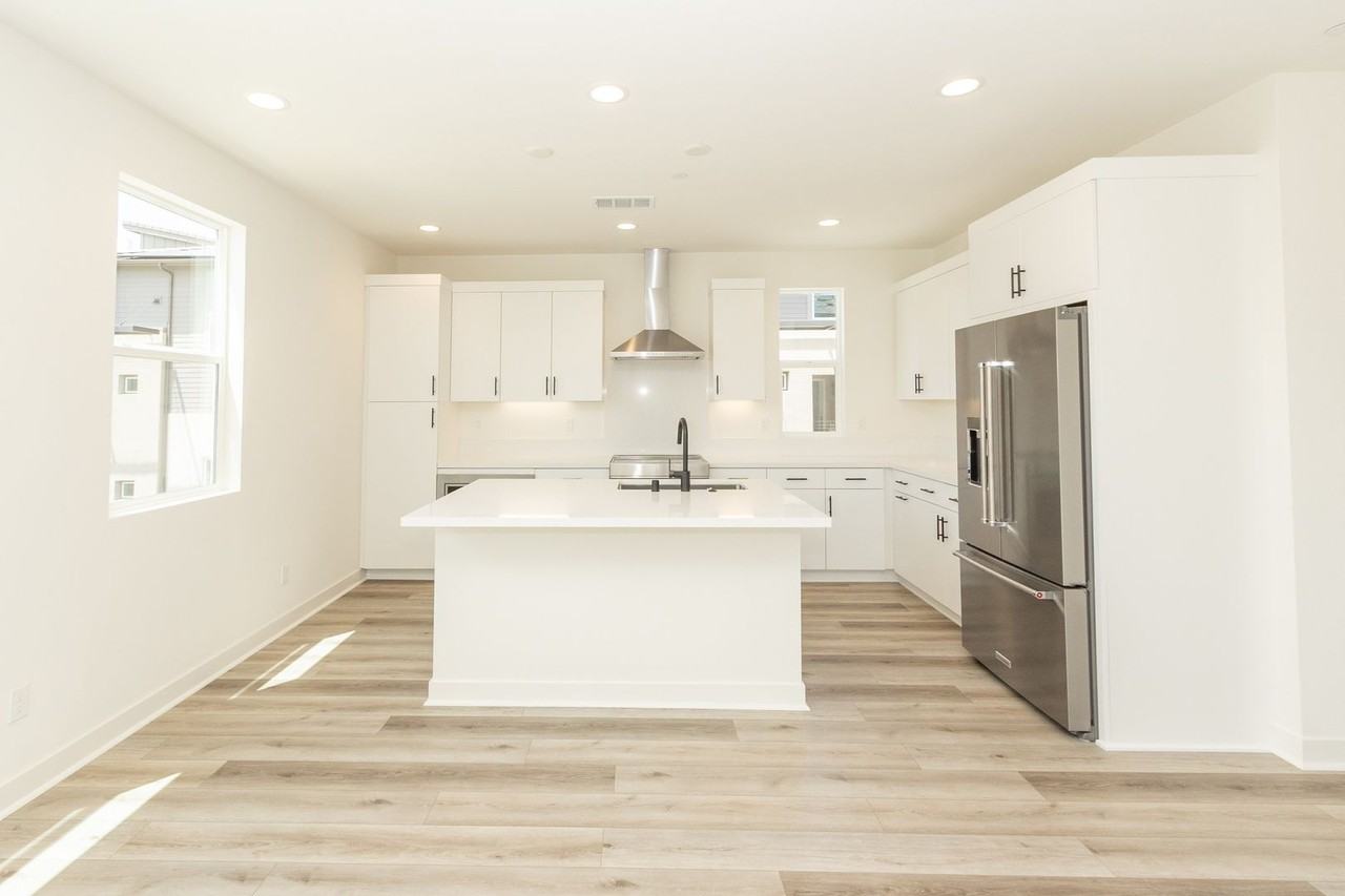 403 Caliper Way - Photo 3 of 48