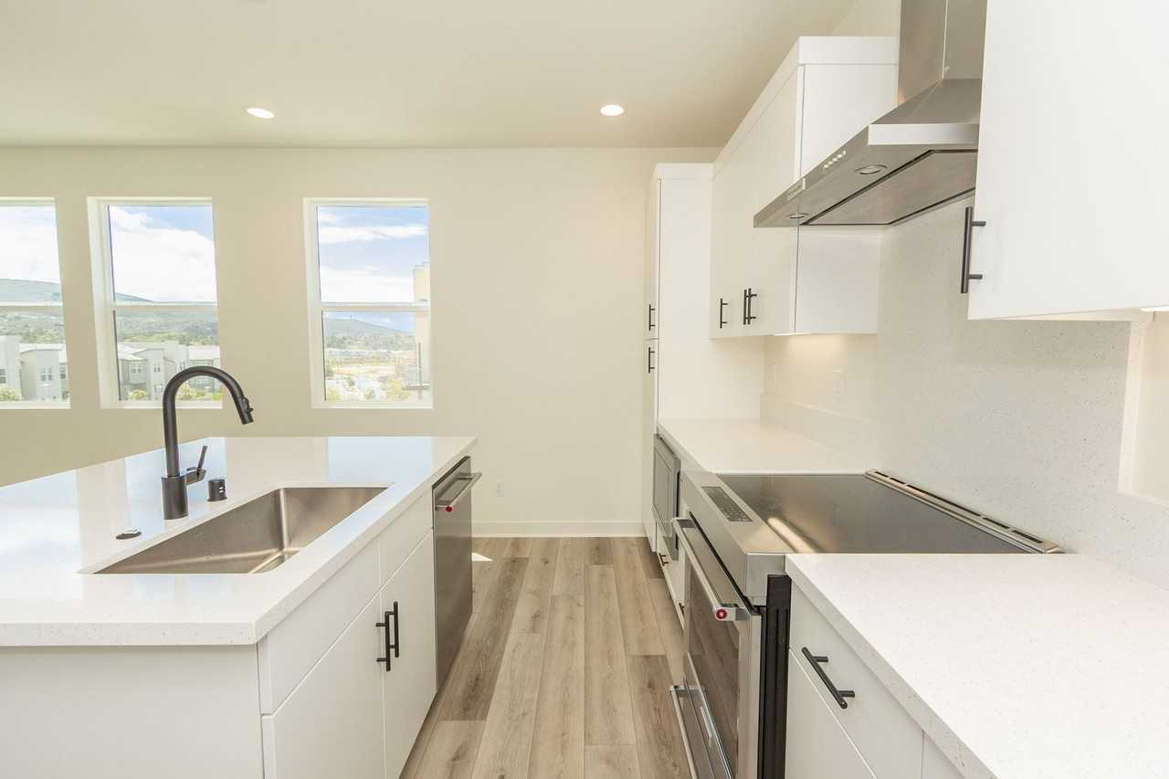 403 Caliper Way - Photo 6 of 48