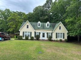 featured image of 225 Dyers Hall Rd
