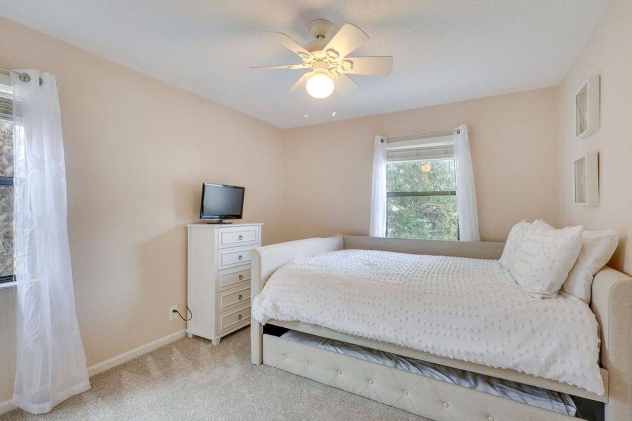 1000 Sea Island Rd - Photo 7 of 13