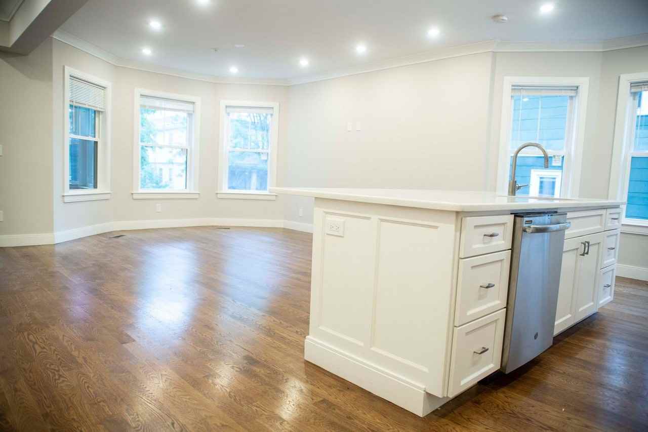 53 Quint Ave - Photo 6 of 14