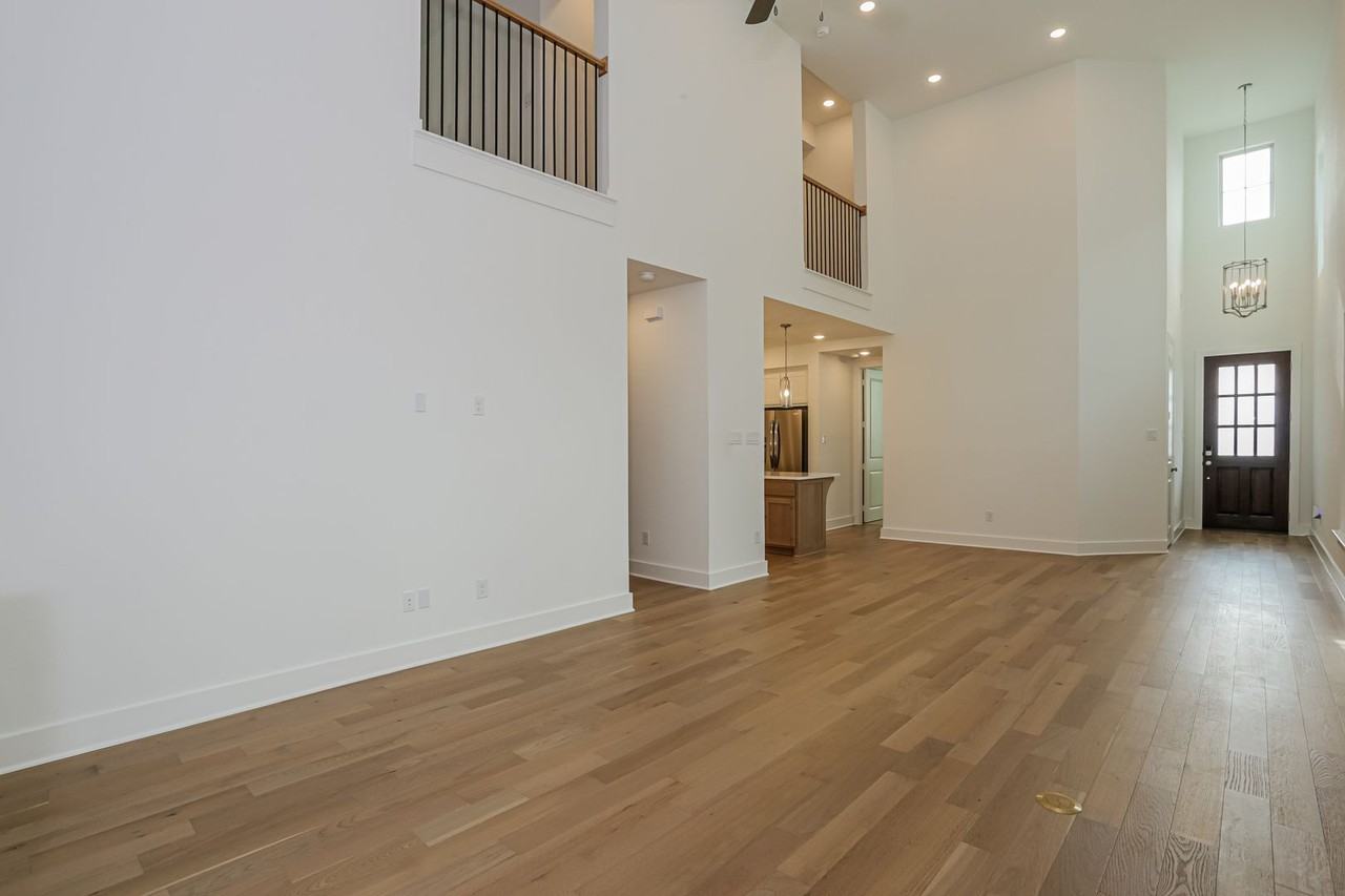 2852 Holland Ct - Photo 7 of 40