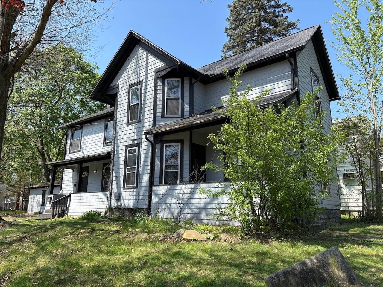 532 Crosby St - Photo 3 of 29