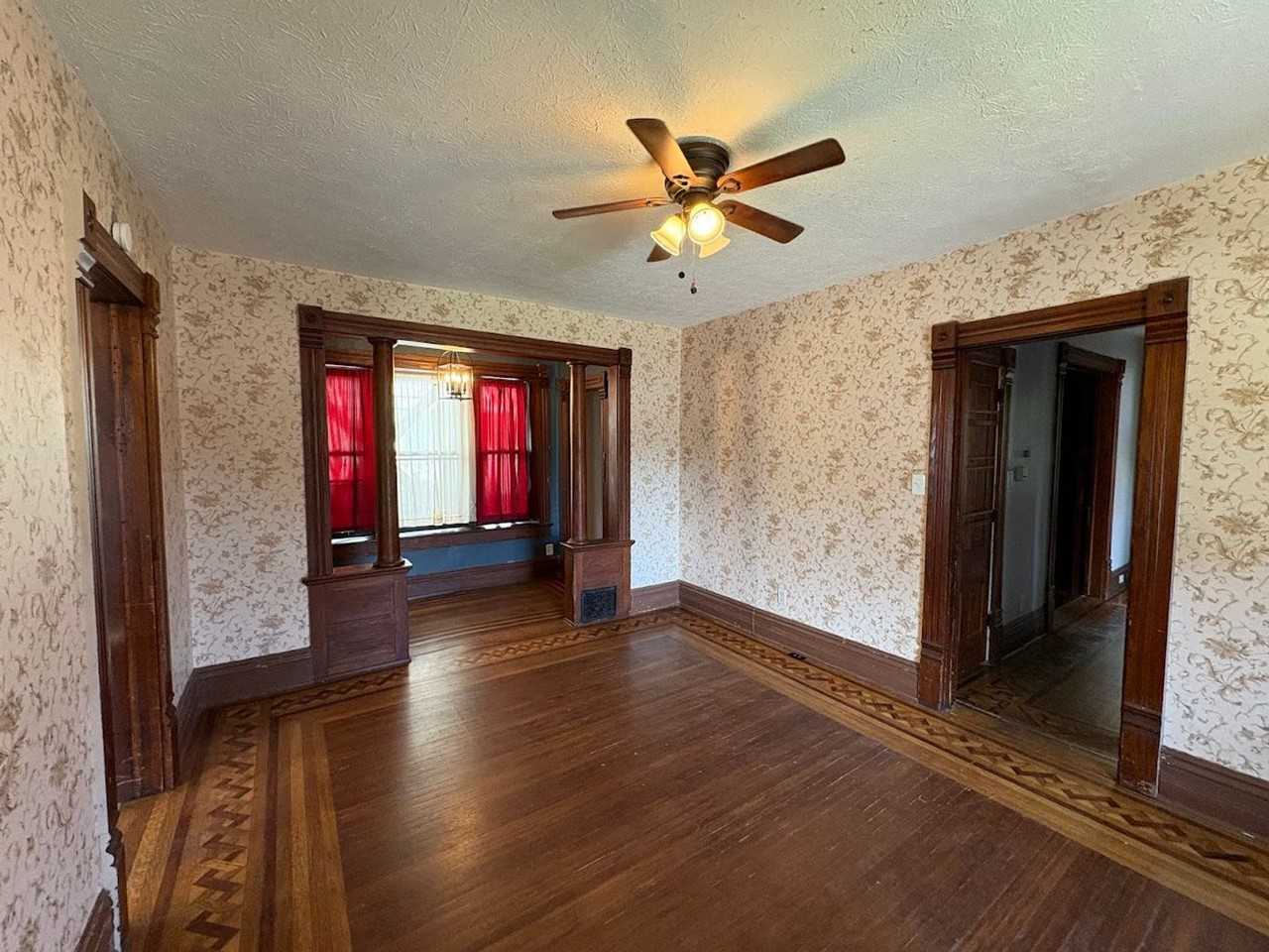 532 Crosby St - Photo 4 of 29