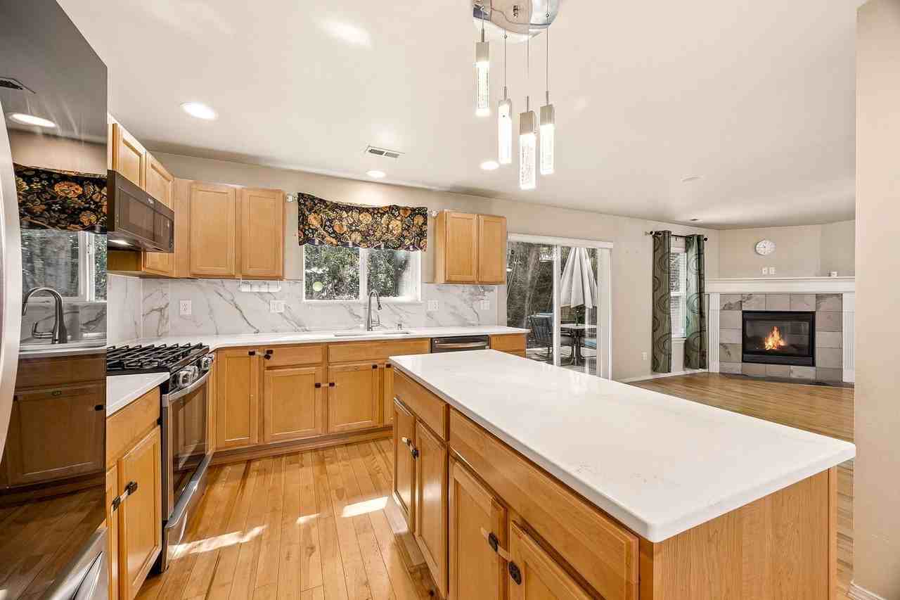 19123 14th Dr Se - Photo 3 of 25