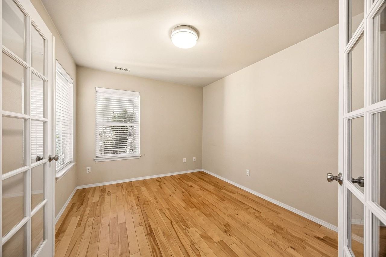 19123 14th Dr Se - Photo 7 of 25