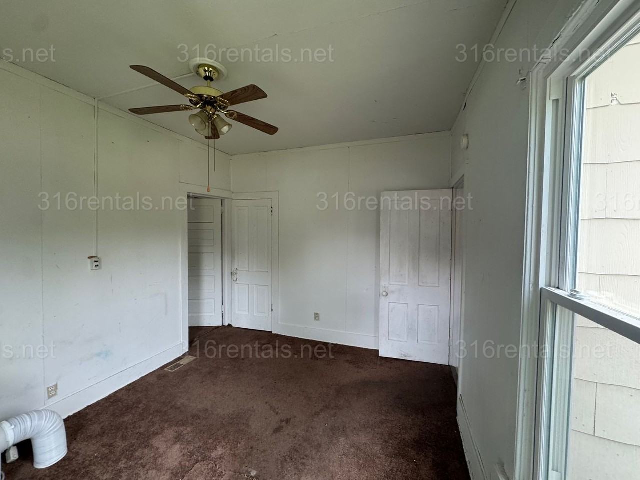 218 Allison St - Photo 3 of 7