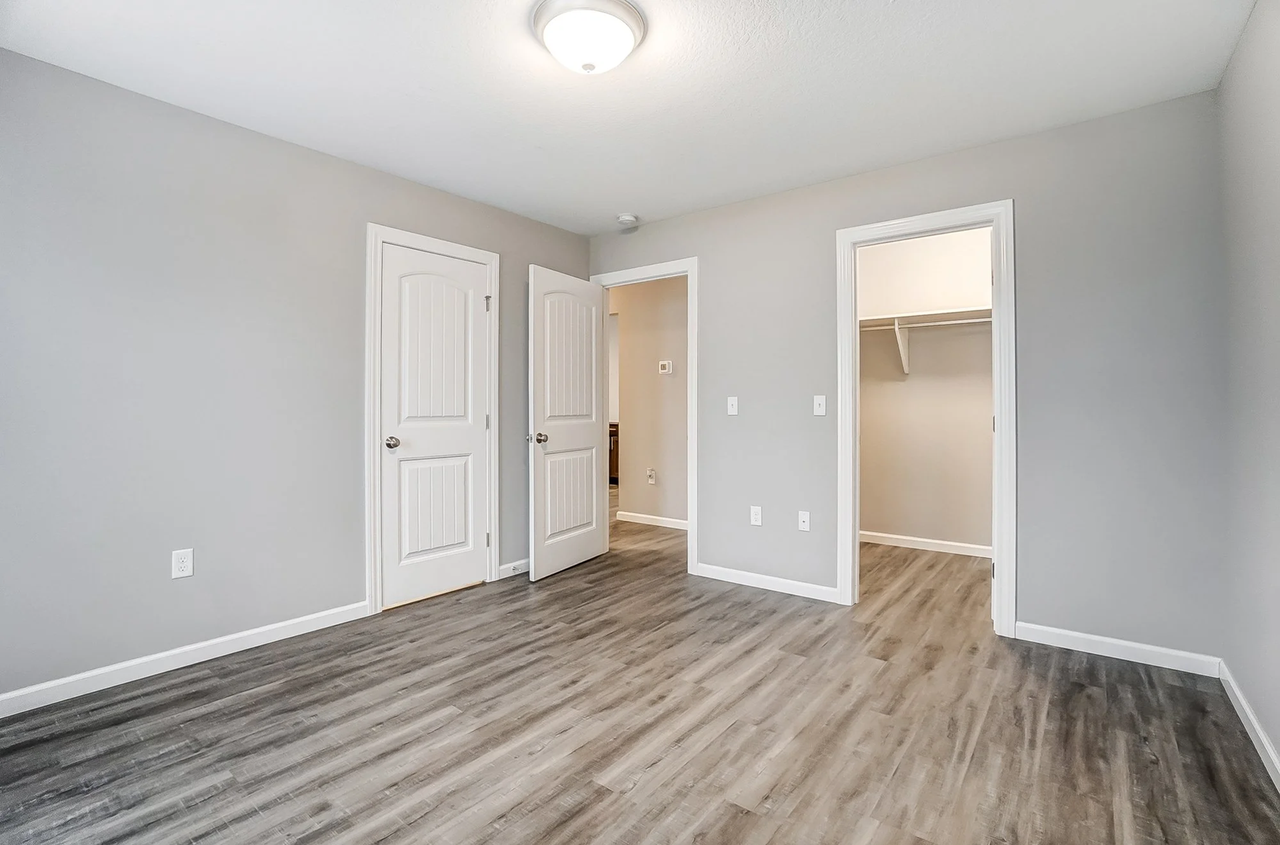 Ledgestone Townhomes - Photo 2 of 50