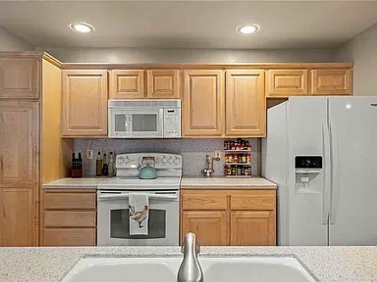 144 Village Blvd - Photo 6 of 20