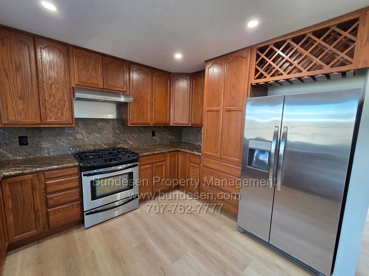 8545 Liman Way - Photo 5 of 17