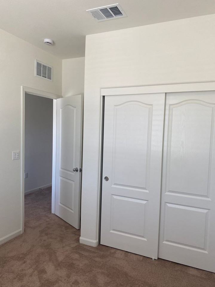 4408 Santa Fe St - Photo 6 of 20