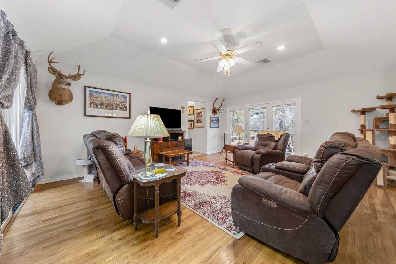 4269 Wilcox Ln - Photo 2 of 36