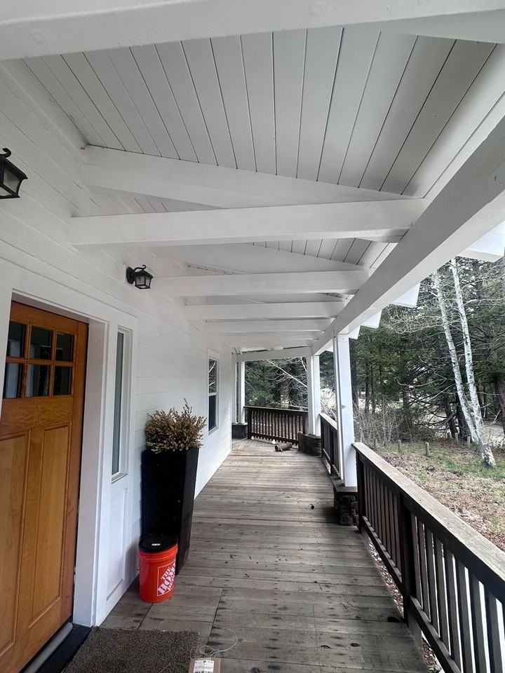 1064 Modoc Way - Photo 3 of 20