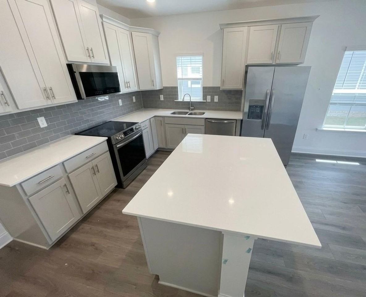 207 Ensemble Blvd - Photo 2 of 18
