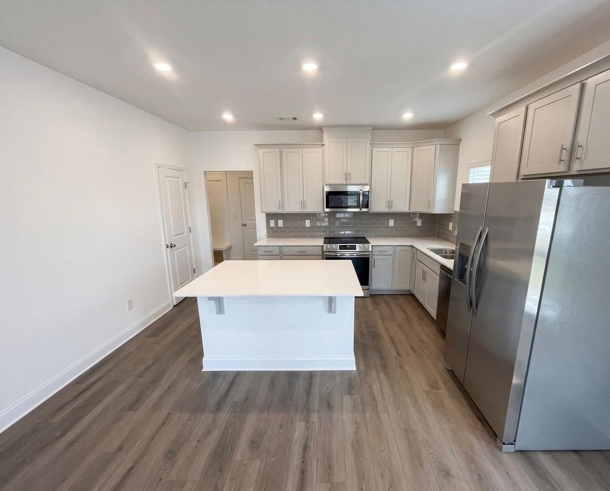 207 Ensemble Blvd - Photo 4 of 18
