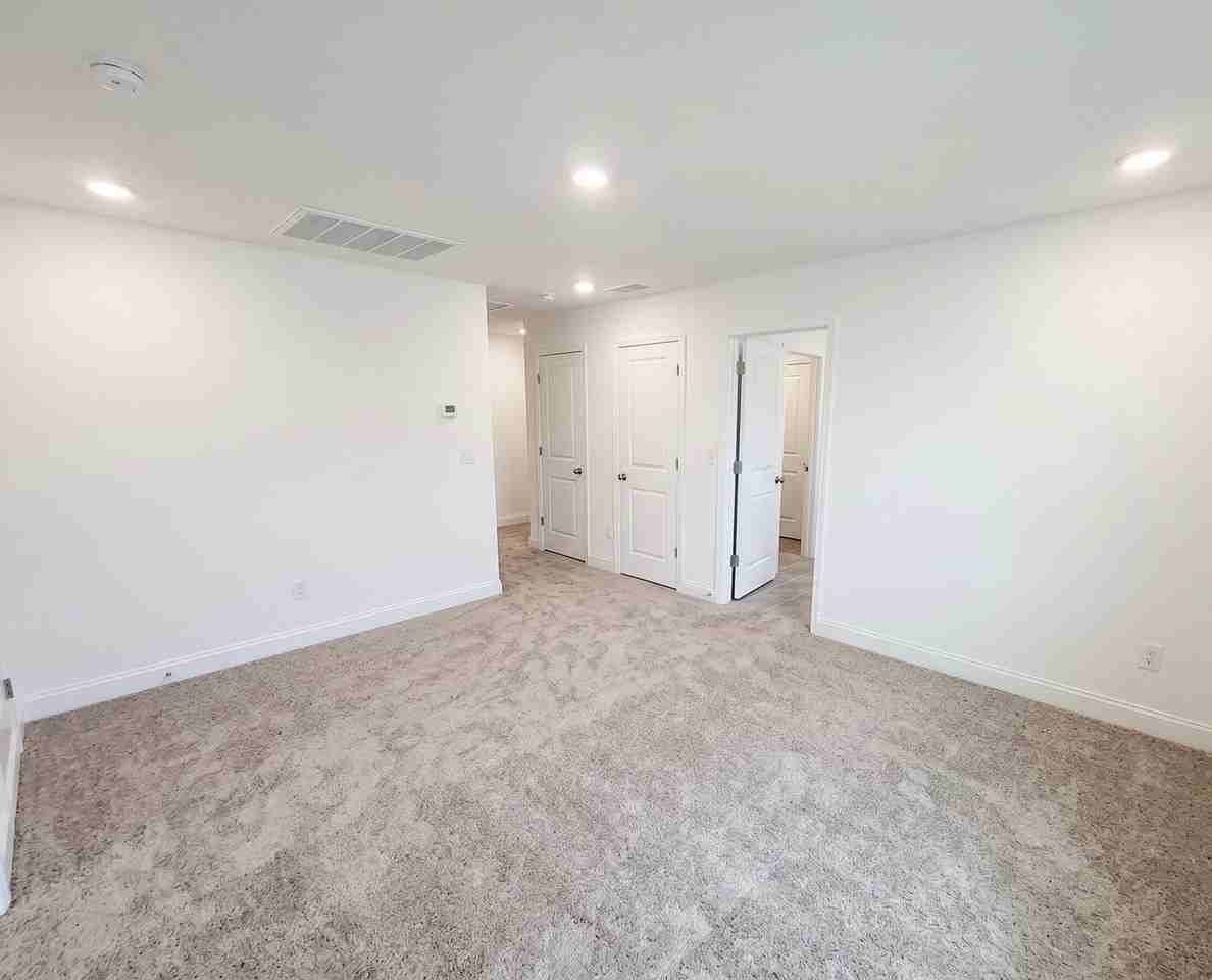 207 Ensemble Blvd - Photo 7 of 18