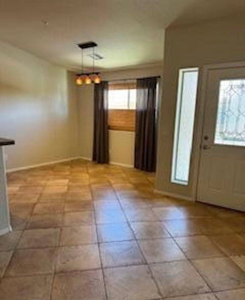 754 Skyview Ln - Photo 5 of 16