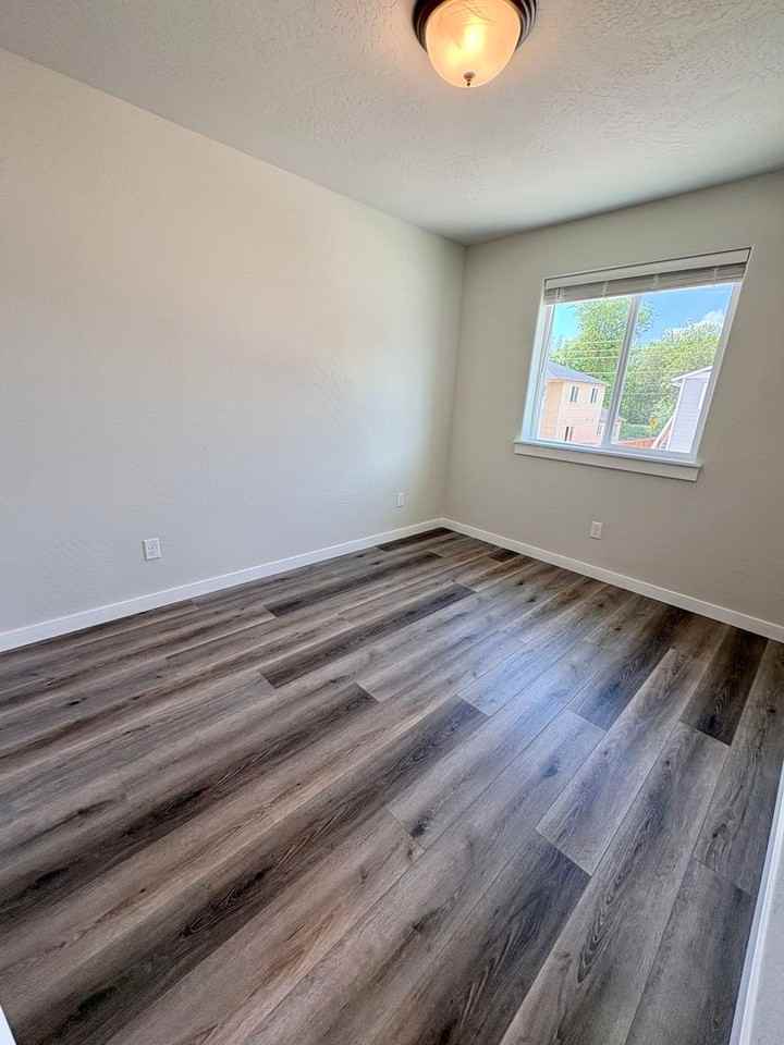 1123 Annalise St - Photo 6 of 8