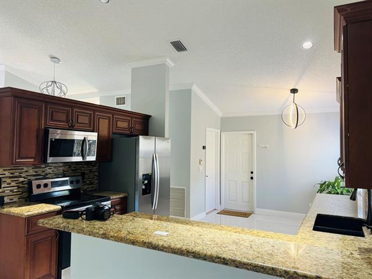 12623 12623 SW 8th Court Ct #0 - Photo 6 of 21
