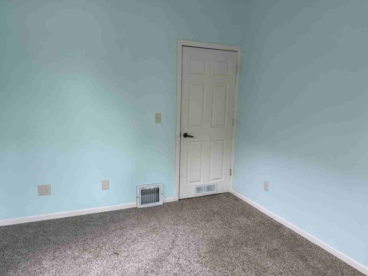 2114 S Spring St - Photo 3 of 11