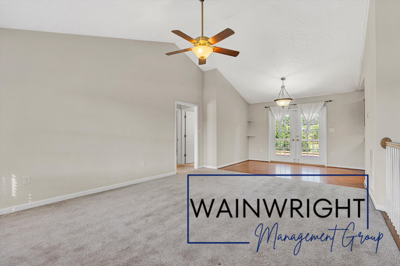 3176 Belle Ave Ne - Photo 6 of 27