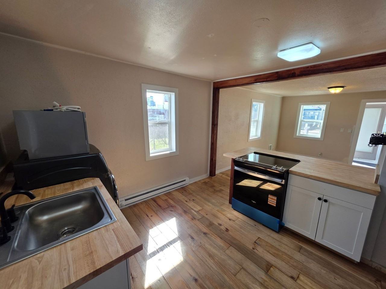 2927 E Mission Ave - Photo 5 of 8