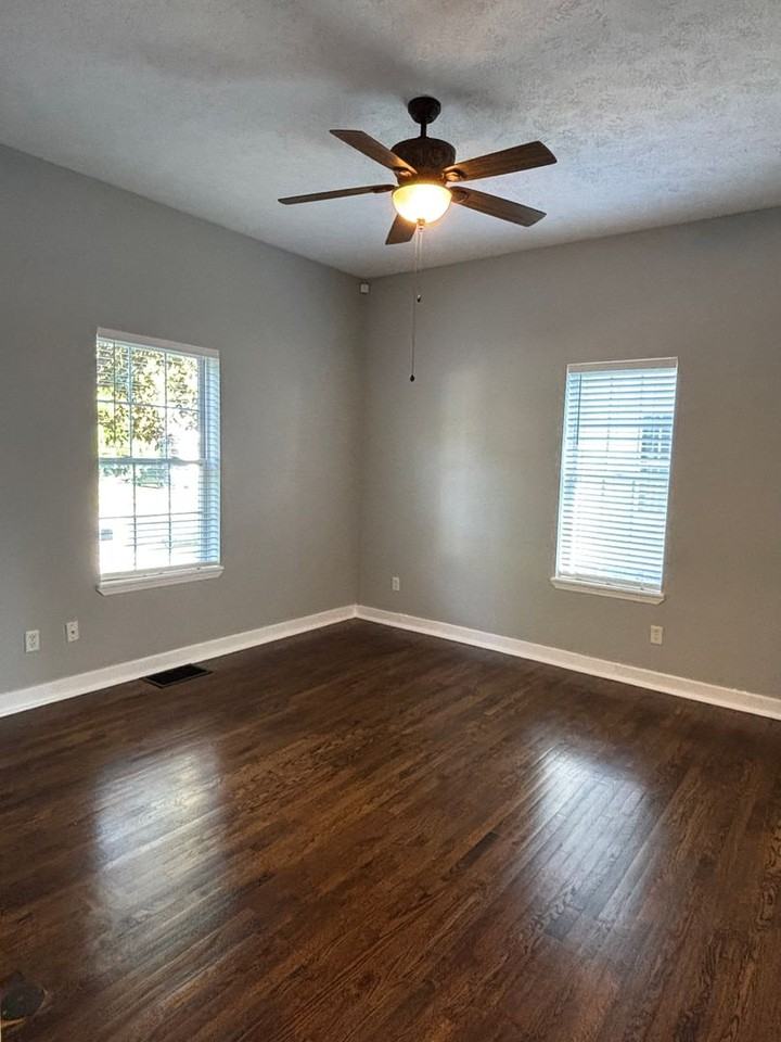 1442 N Texas Ave - Photo 5 of 26