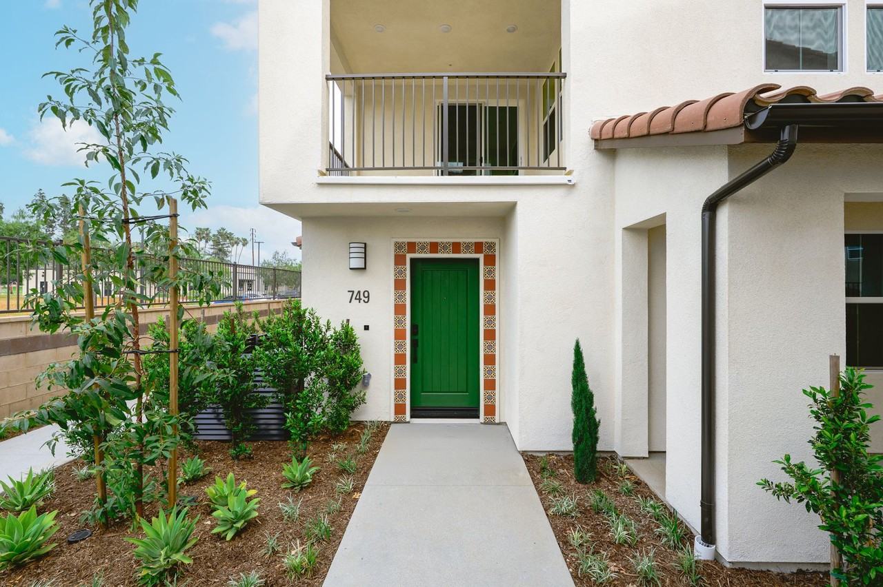 749 Marmalade Pl - Photo 2 of 49