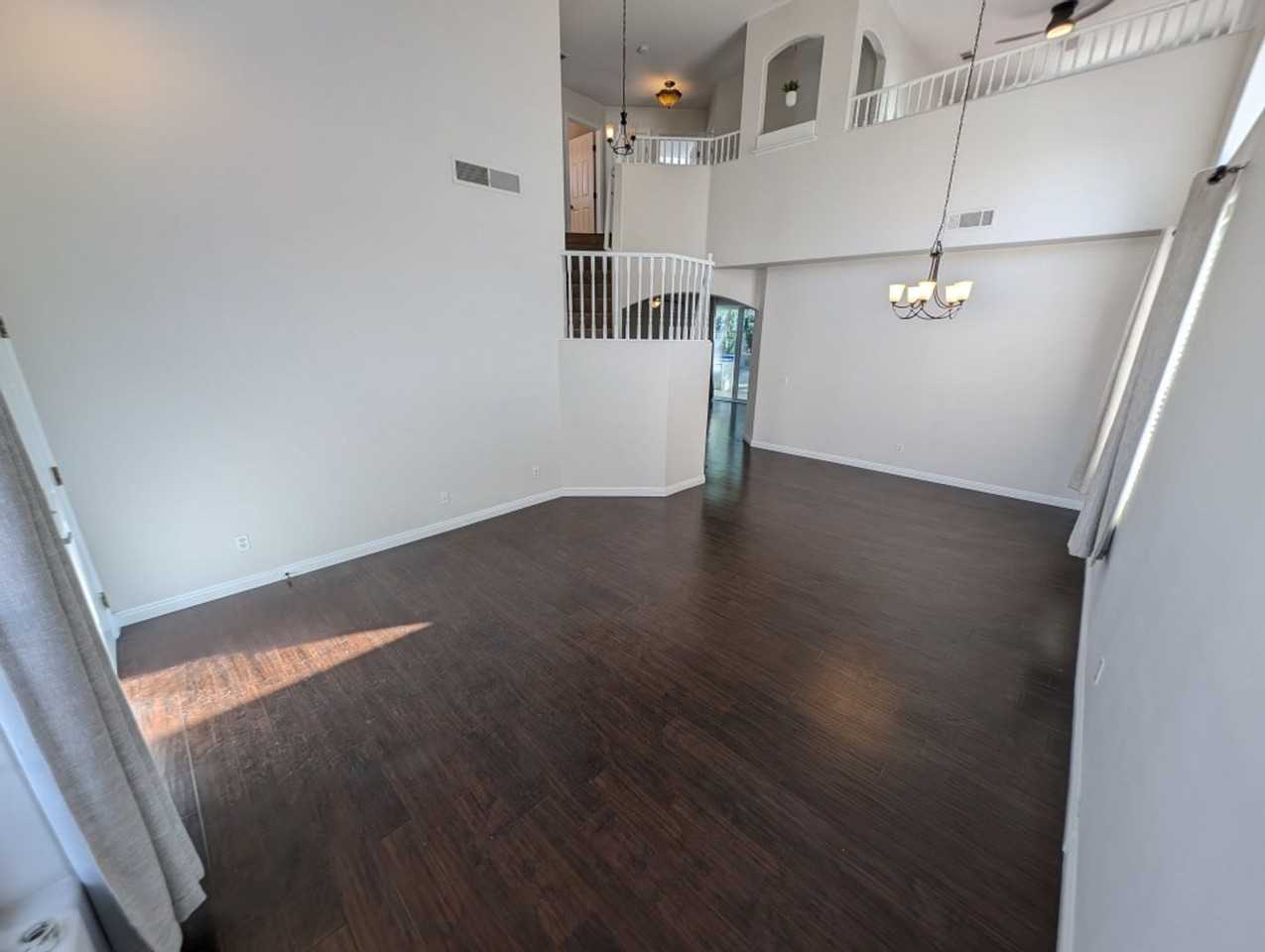 8121 Riviera Beach Dr - Photo 2 of 33