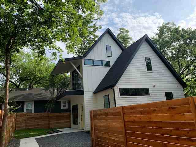 403 W Monroe St #2 - Photo 2 of 18